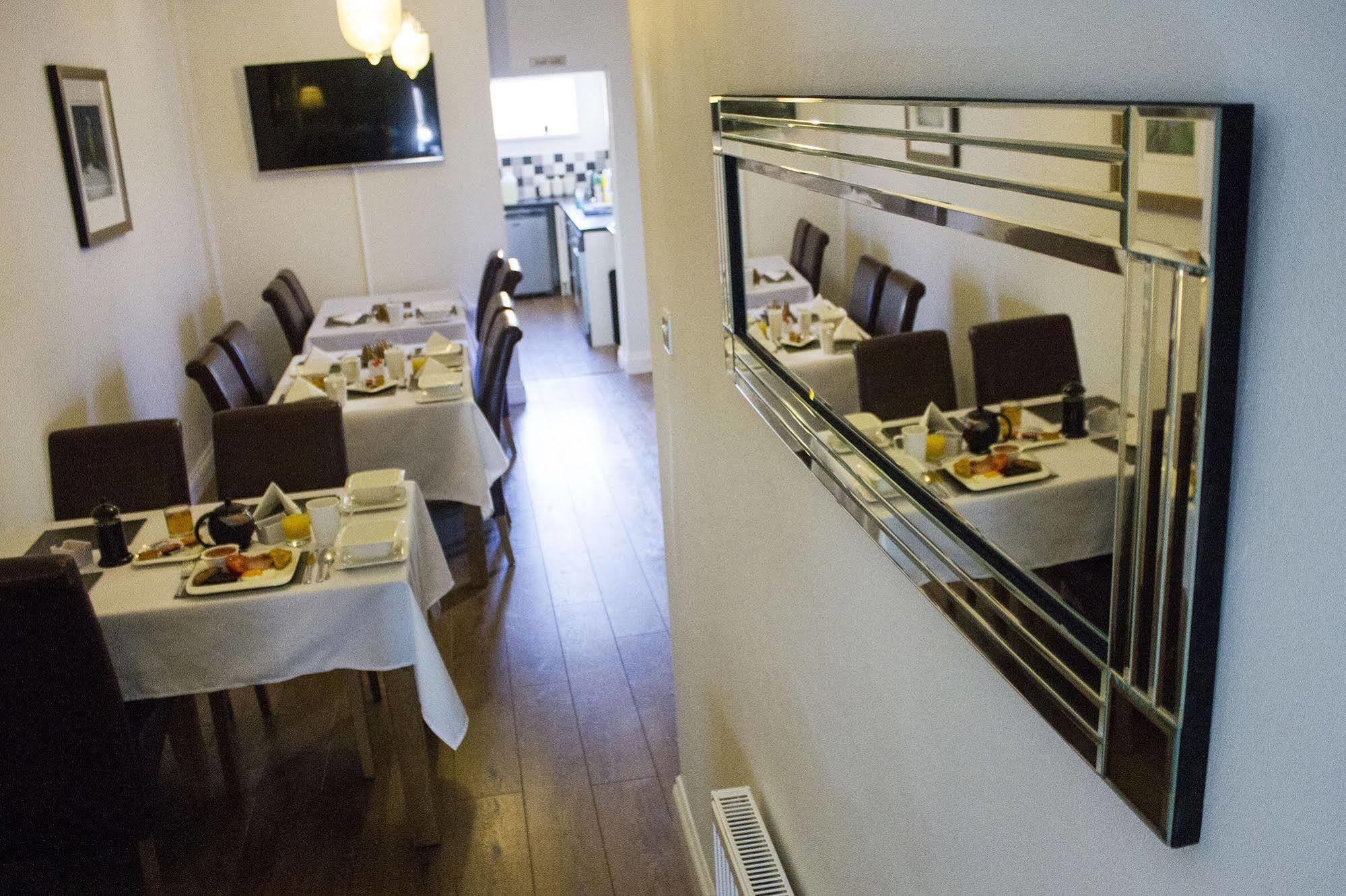 Rosebank Guest House เซาท์ชีลด์ส ภายนอก รูปภาพ